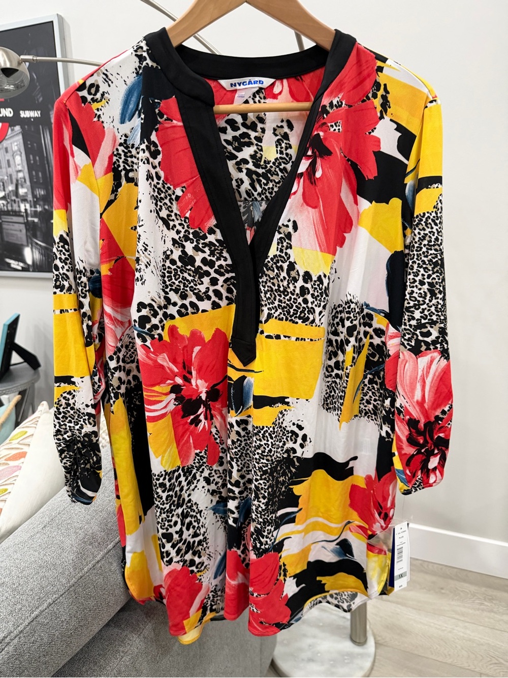 Peter Nygard Multicolor Floral & Leopard V-Neck Tunic — Red, Yellow & Black